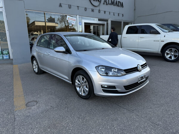 Volskwagen Golf 2016 bluemotion At - Imagen 3