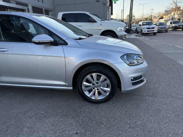 Volskwagen Golf 2016 bluemotion At - Imagen 4