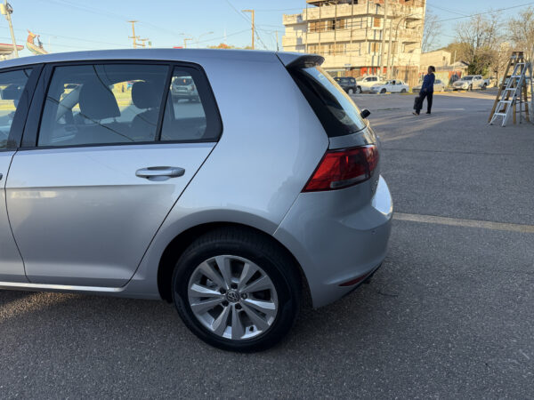 Volskwagen Golf 2016 bluemotion At - Imagen 9