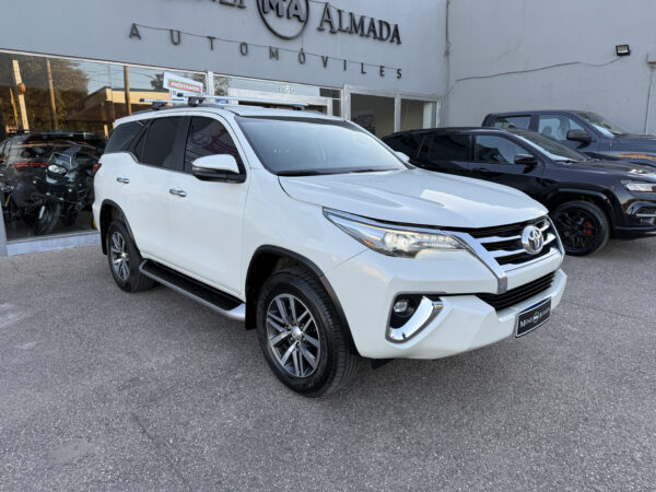 Toyota sw4 srx 7 asientos - Imagen 4