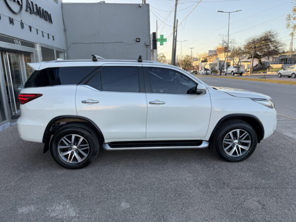 Toyota sw4 srx 7 asientos - Imagen 5