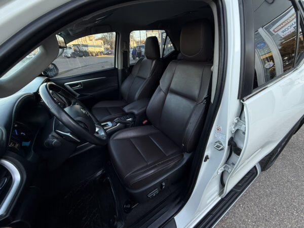 Toyota sw4 srx 7 asientos - Imagen 16