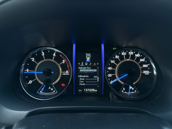 Toyota sw4 srx 7 asientos - Imagen 17