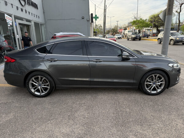 Ford Mondeo - Imagen 4