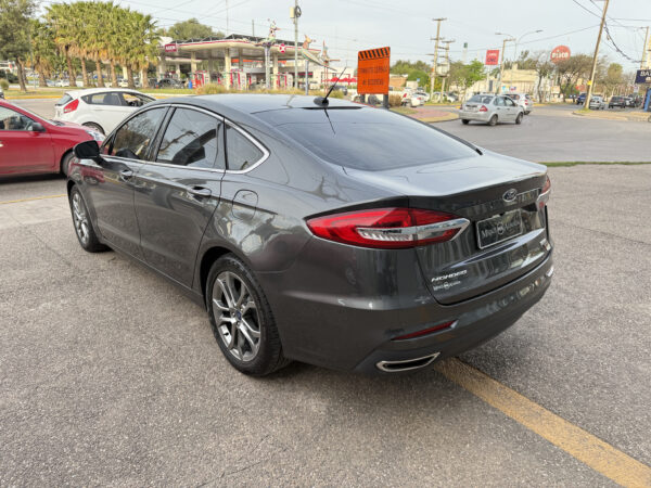 Ford Mondeo - Imagen 8