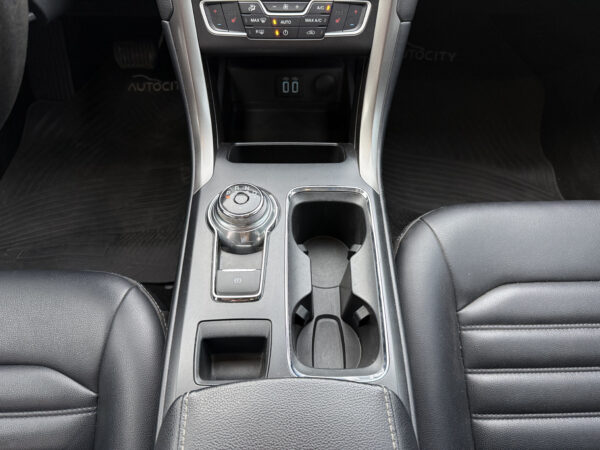 Ford Mondeo - Imagen 13