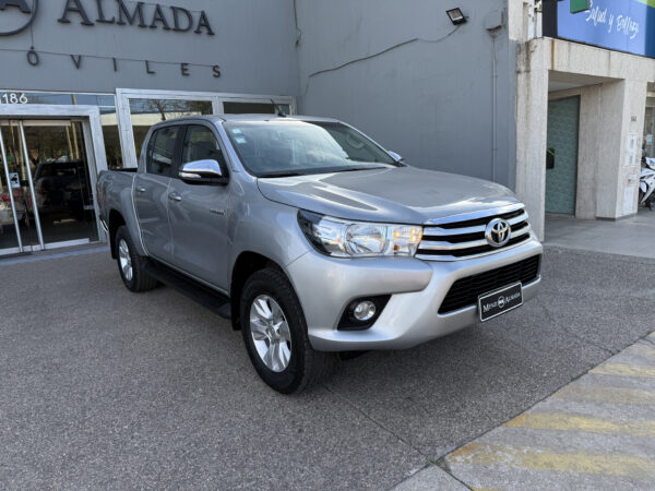 TOYOTA HILUX 4X2 - Imagen 3